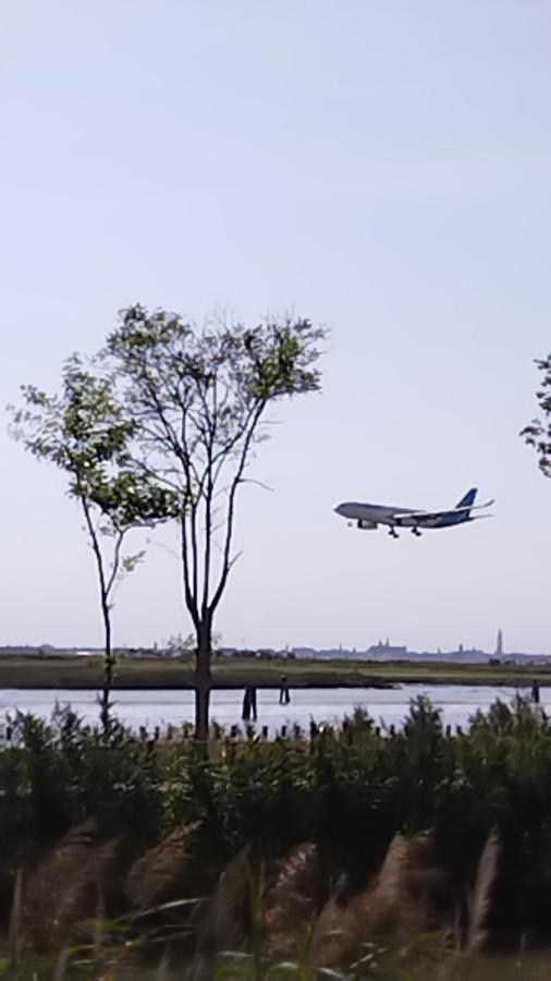 "Fly To Venice" Airport Tessera Extérieur photo